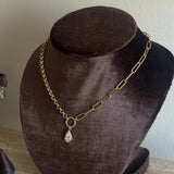 The Holly Chain